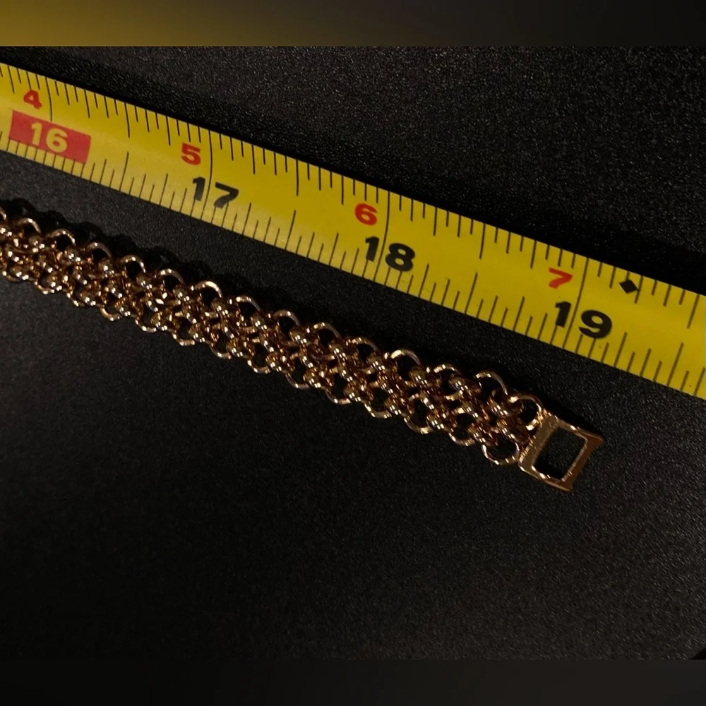 NWOT Elegant Gold plated 18k Chain Necklace - Picture 13 of 17